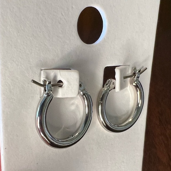 NWT Express Modern Essentials Silver Tone Hoop Earrings - Picture 6 of 6